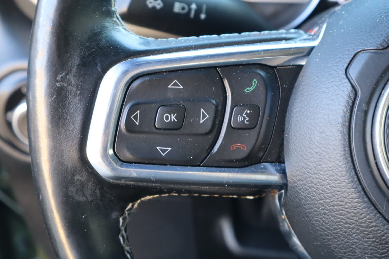 Used 2021 Jeep Wrangler Unlimited Rubicon AWD/4WD image 11