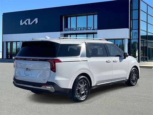 Certified 2026 Kia Carnival SX image 10