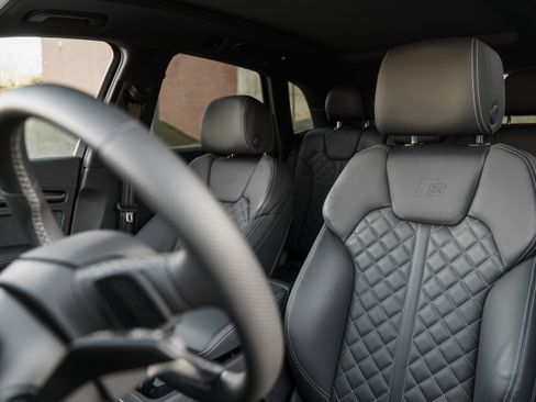 Certified 2025 Audi SQ5 Premium Plus image 21