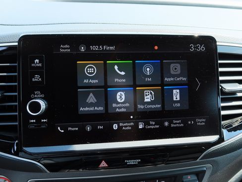 Certified 2024 Honda Ridgeline Sport image 21