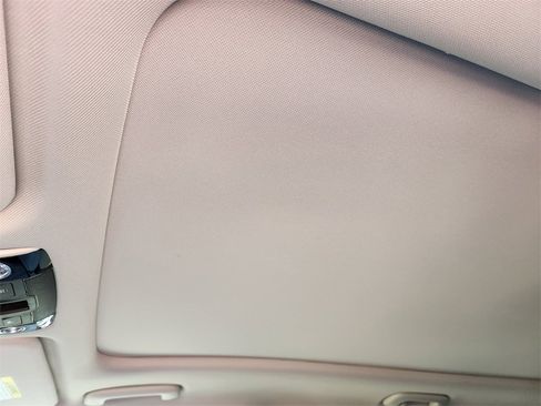 New 2026 Kia Sorento S w/ S Panoramic Sunroof Package image 18