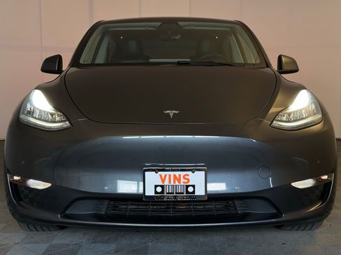Used 2020 Tesla Model Y Long Range AWD/4WD image 16