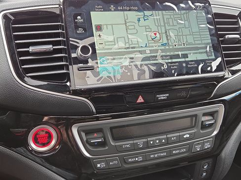 New 2026 Honda Ridgeline Black Edition image 12
