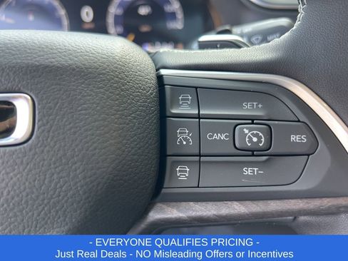 New 2025 Jeep Grand Cherokee Limited image 14