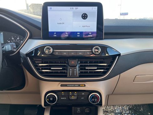 Used 2022 Ford Escape SE image 28