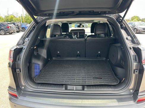 Used 2020 Jeep Cherokee Limited w/ Trailer Tow Group AWD/4WD image 18