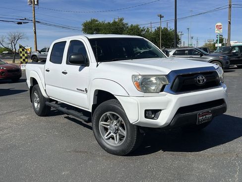 Used 2013 Toyota Tacoma PreRunner w/ SR5 Pkg image 2