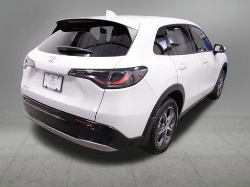 Certified 2024 Honda HR-V EX-L image 6