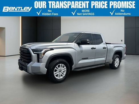 Used 2022 Toyota Tundra SR5 w/ SR5 Convenience Package RWD image 1