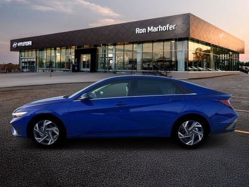 New 2026 Hyundai Elantra Limited image 3