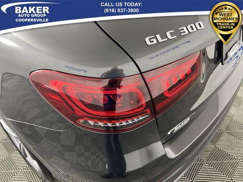 Used 2021 Mercedes-Benz GLC 300 4MATIC image 35