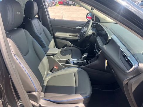 New 2026 Buick Encore GX Sport Touring w/ Comfort Package AWD/4WD image 14