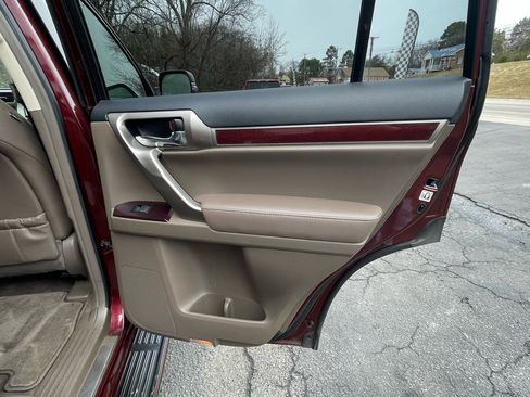 Used 2017 Lexus GX 460 Premium image 24