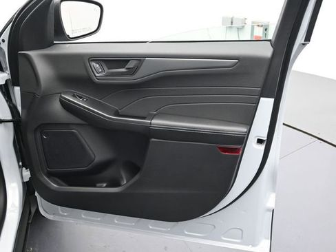 New 2026 Ford Escape Active image 30