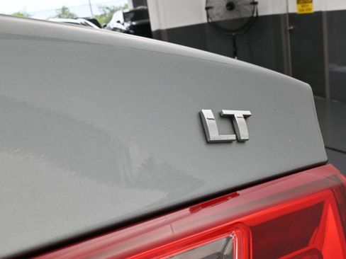 Used 2024 Chevrolet Malibu LT FWD image 33