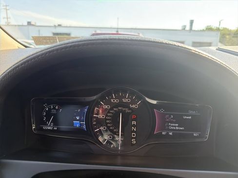 Used 2014 Lincoln MKX AWD w/ Equipment Group 102A image 22