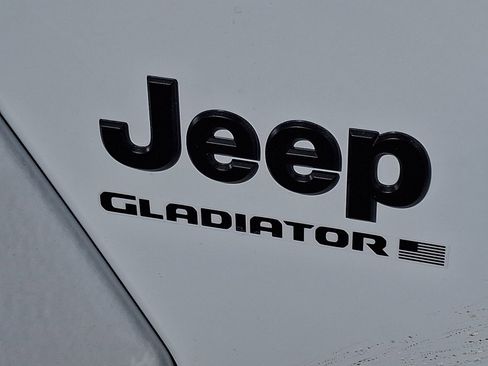 New 2026 Jeep Gladiator Willys image 11