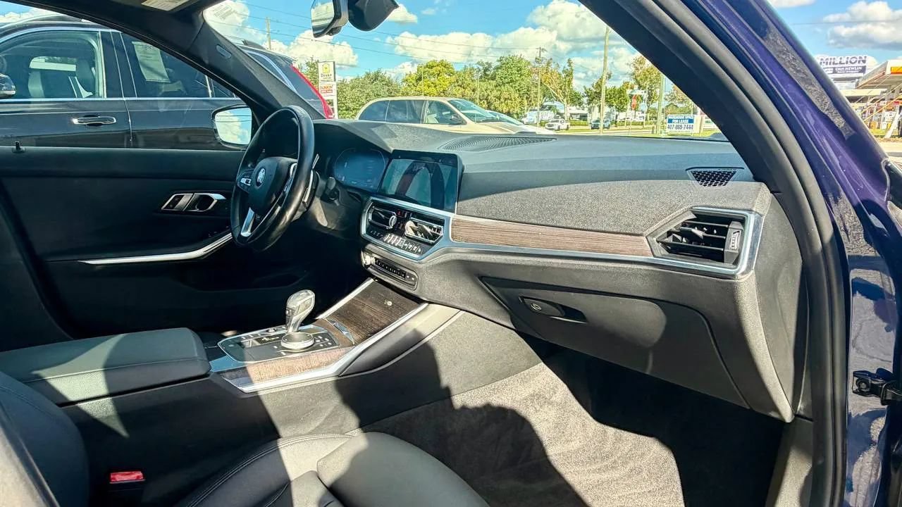 Used 2019 BMW 330i xDrive Sedan AWD/4WD image 16