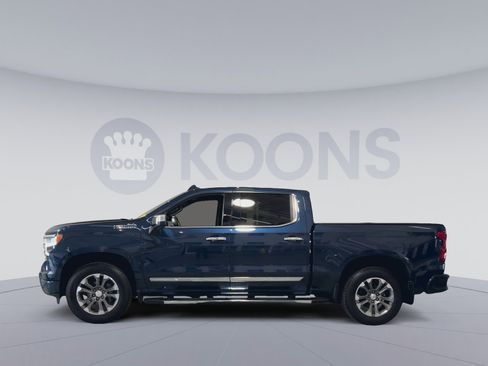 Used 2023 Chevrolet Silverado 1500 High Country w/ Z71 Off-Road Package AWD/4WD image 7