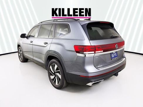 Used 2025 Volkswagen Atlas SE FWD image 5