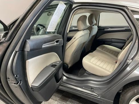 Used 2018 Ford Fusion S FWD image 18