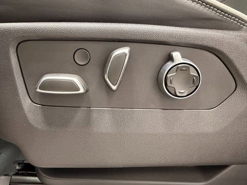 Used 2024 GMC Sierra 1500 AT4X image 29