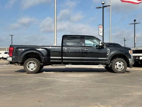 Certified 2022 Ford F350 Lariat w/ Lariat Ultimate Package image 7