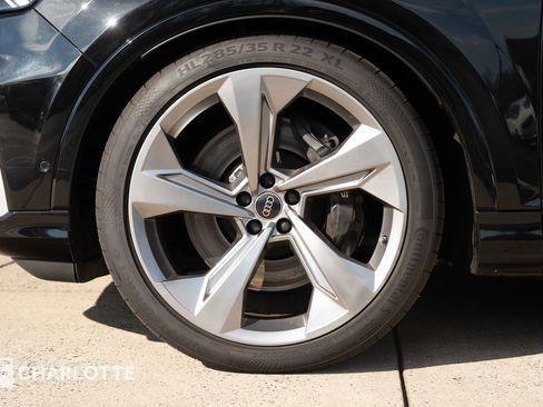 Used 2023 Audi SQ7 Premium Plus w/ Towing Package image 11