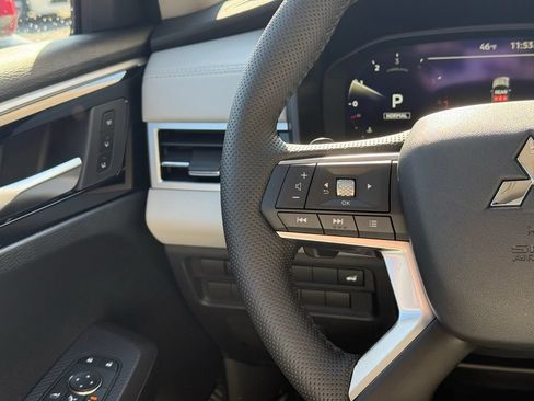 New 2026 Mitsubishi Outlander SEL AWD/4WD image 10