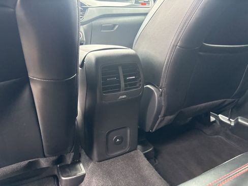 Used 2024 Ford Escape ST-Line image 26