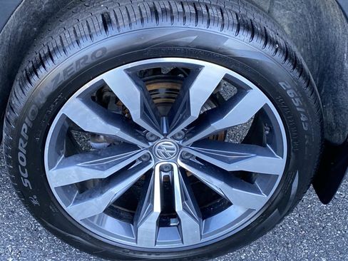 Used 2019 Volkswagen Atlas SEL Premium image 30