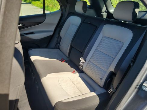 Used 2020 Chevrolet Equinox LS AWD/4WD image 15