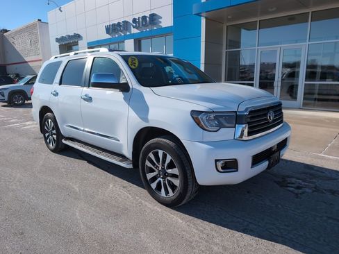 Used 2018 Toyota Sequoia Limited image 2