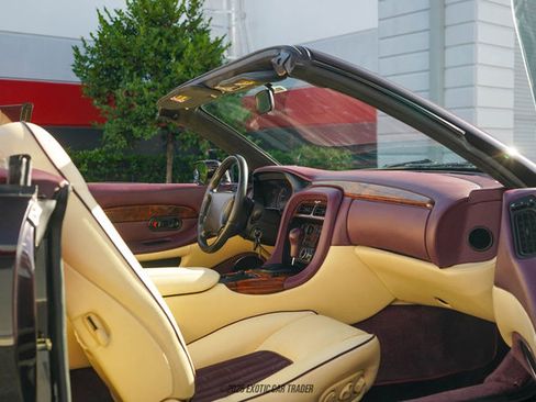 Used 1998 Aston Martin DB7 Volante image 52