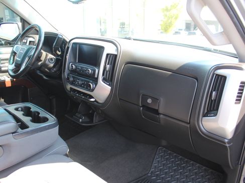 Used 2017 GMC Sierra 1500 SLE w/ SLE Value Package image 27