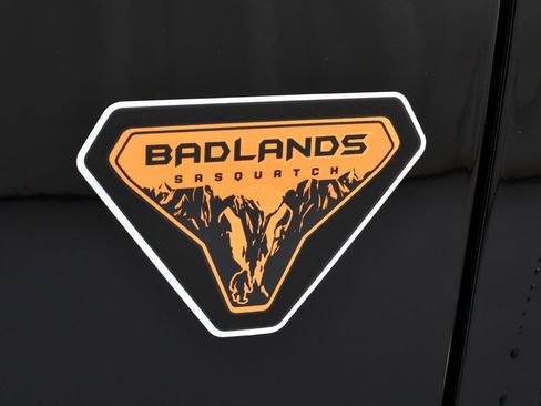 New 2025 Ford Bronco Badlands image 23