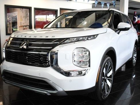 New 2026 Mitsubishi Outlander SE FWD image 1