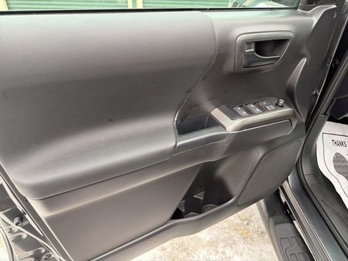 Certified 2023 Toyota Tacoma 4x4 Double Cab image 12