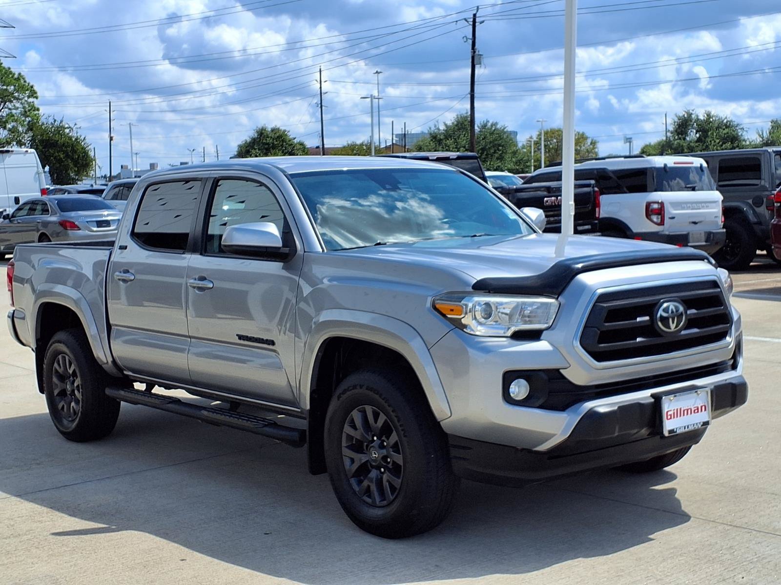 Used 2021 Toyota Tacoma SR5 RWD image 2