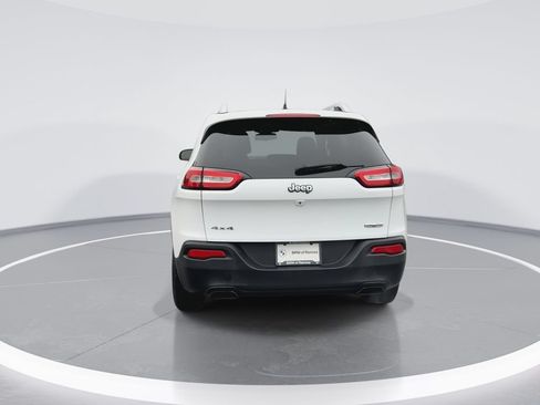 Used 2015 Jeep Cherokee Latitude AWD/4WD image 7