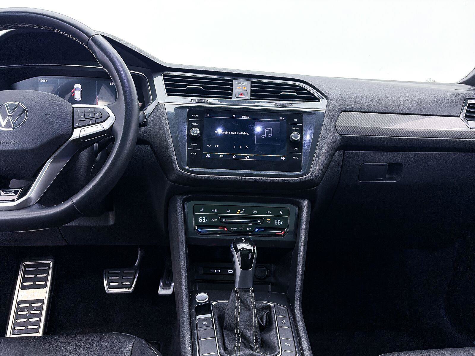 Used 2023 Volkswagen Tiguan SE R-Line FWD image 6
