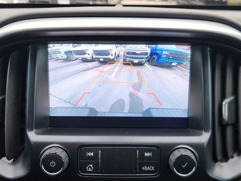 Used 2022 Chevrolet Colorado LT w/ Luxury Package image 15