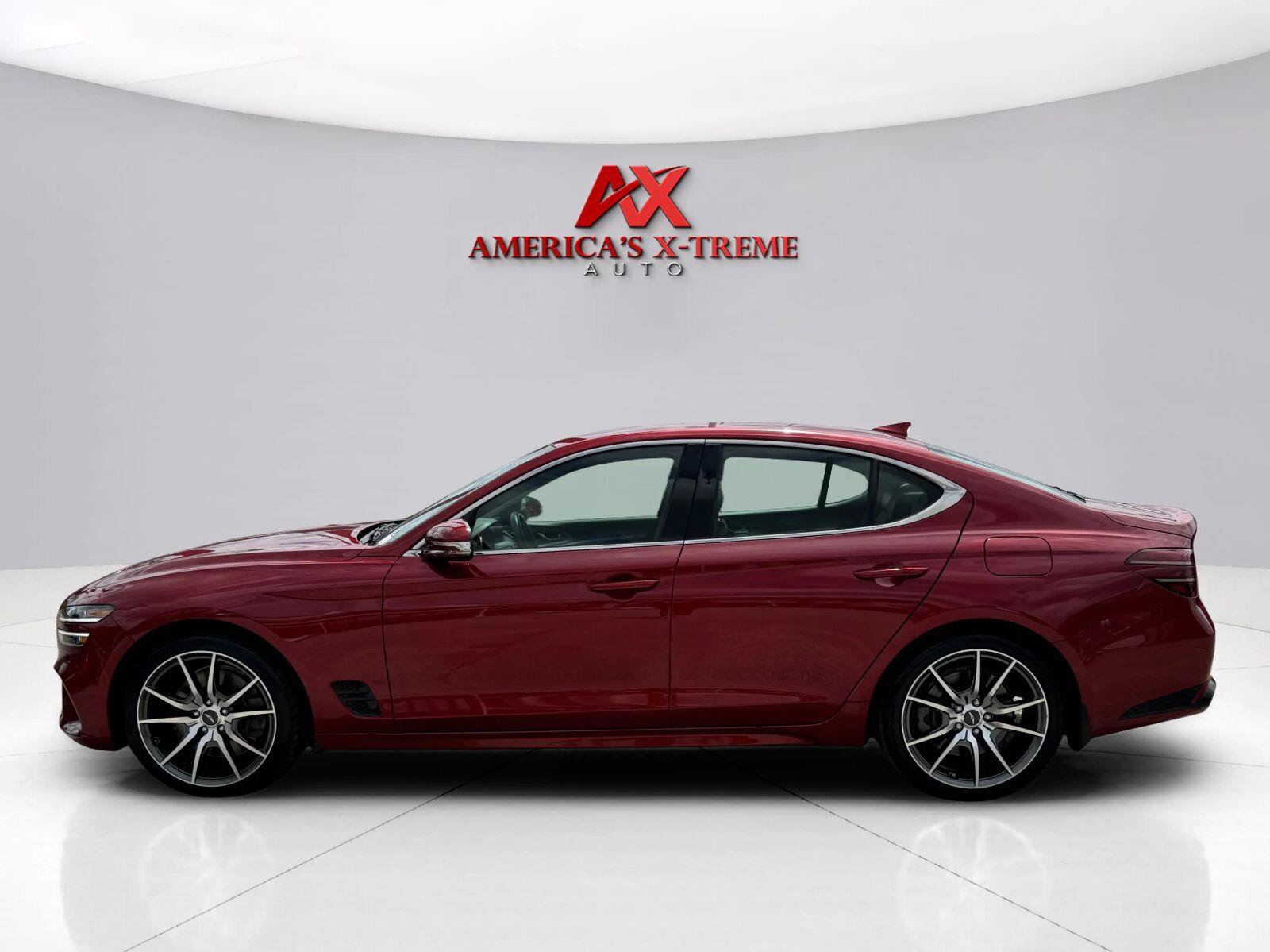 Used 2023 Genesis G70 3.3T RWD image 2