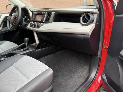 Used 2013 Toyota RAV4 LE AWD/4WD image 10
