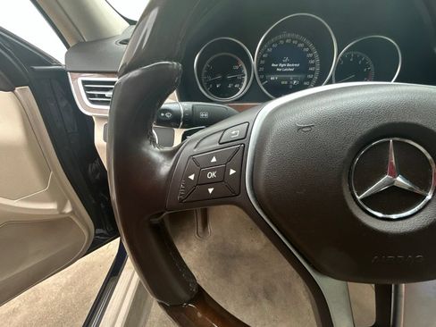 Used 2014 Mercedes-Benz E 350 Sedan image 20