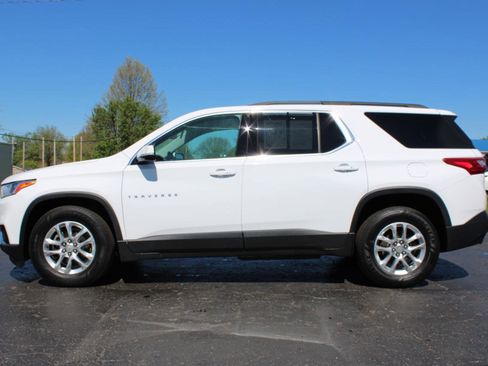 Used 2020 Chevrolet Traverse LT w/ Driver Confidence II Package image 13