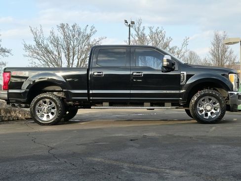 Used 2017 Ford F350 Lariat w/ Lariat Ultimate Package image 3
