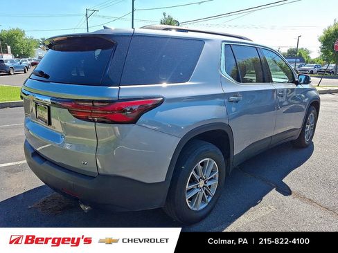 Used 2023 Chevrolet Traverse LT w/ LPO, Floor Liner Package AWD/4WD image 5
