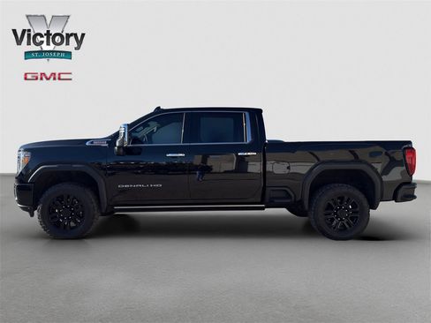 Used 2023 GMC Sierra 3500 Denali w/ Denali Black Diamond Edition image 6