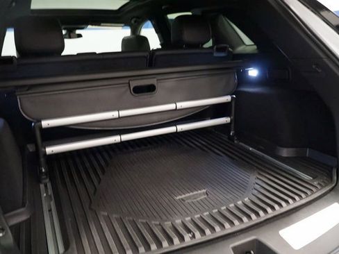 Certified 2022 Cadillac XT5 Premium Luxury image 22